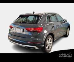 AUDI Q3 35 TDI S tronic Business Advanced