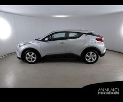 TOYOTA C-HR 1.8H 98CV E-CVT Business