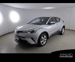 TOYOTA C-HR 1.8H 98CV E-CVT Business