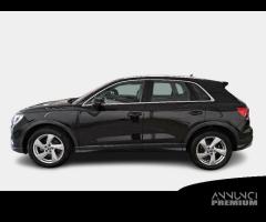 AUDI Q3 35 TDI S tronic Business Advanced