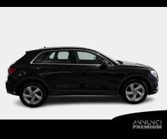 AUDI Q3 35 TDI S tronic Business Advanced