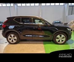 VOLVO XC40 D3 AWD Geartronic Momentum