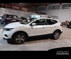 NISSAN QASHQAI 1.5 dCi 115 Business - 2