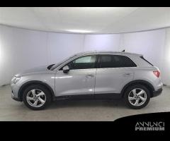 AUDI Q3 35 TDI S tronic Business Advanced