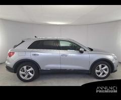 AUDI Q3 35 TDI S tronic Business Advanced