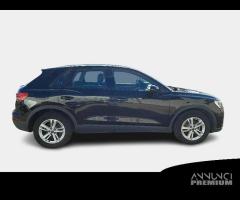 AUDI Q3 35 TDI S tronic Business