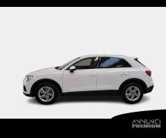 AUDI Q3 35 TDI S tronic Business