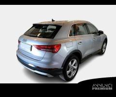 AUDI Q3 35 TDI S tronic Business Advanced