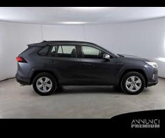 TOYOTA RAV 4 2.5 HV 178cv E-CVT Business 2WD