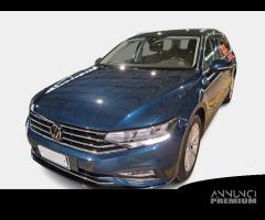 VOLKSWAGEN PASSAT VARIANT 2.0 TDI SCR EVO 110kW Bu