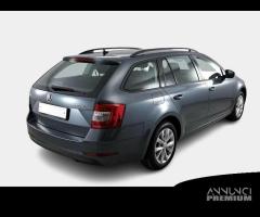 SKODA OCTAVIA WAGON 2.0 TDI EXECUTIVE DSG