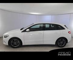 MERCEDES-BENZ B 180 d Automatic Business Extra