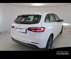 MERCEDES-BENZ B 180 d Automatic Business Extra