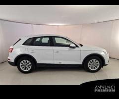 AUDI Q5 35 TDI Business S tronic