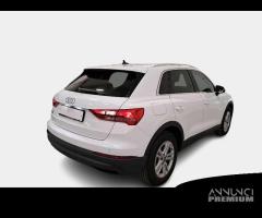 AUDI Q3 35 TDI S tronic Business