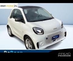 smart fortwo EQ PURE 22KW - 4