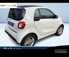 smart fortwo EQ PURE 22KW - 5