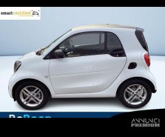 smart fortwo EQ PURE 22KW - 8