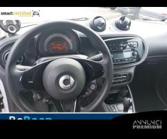 smart fortwo EQ PURE 22KW - 14