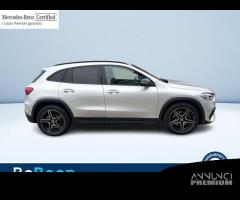 Mercedes-Benz GLA 180 D PREMIUM AUTO - 9