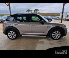 MINI COOPER SE COUNTRYMAN ALL4 Business autom.