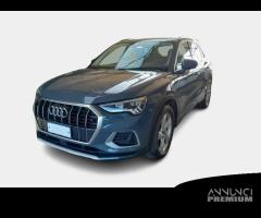 AUDI Q3 35 TDI S tronic Business Advanced