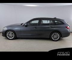 BMW 318 48V Business Advantage Touring auto