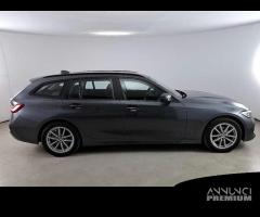 BMW 318 48V Business Advantage Touring auto