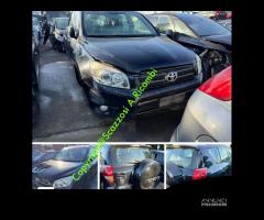 Toyota Rav 4 anno 2007 per ricambi P