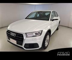 AUDI Q5 35 TDI Business S tronic