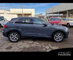 AUDI Q3 35 TDI quattro S tronic Business Advanced