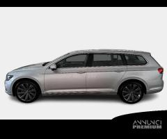 VOLKSWAGEN PASSAT VARIANT 2.0 TDI SCR EVO 110kW Bu