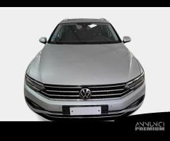 VOLKSWAGEN PASSAT VARIANT 2.0 TDI SCR EVO 110kW Bu