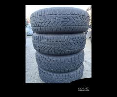 4 pneumatici invernali 225/65 R17 Dunlop