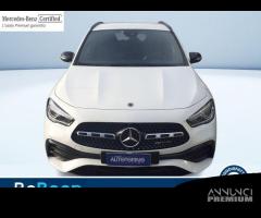 Mercedes-Benz GLA 200 D PREMIUM 4MATIC AUTO