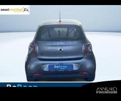 smart forfour EQ RACINGREY 22KW - 7