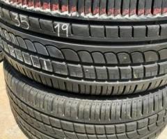 Coppia di pneumatici usati 255 35 19 pirelli