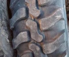 Gomma pneumatico usato 335 80 18 dunlop