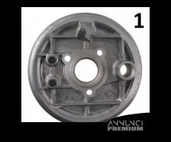 Piatto portaceppi posteriore Vespa 3 marce 50 Spec - 2