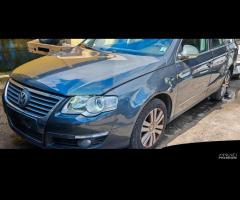 Volkswagen Passat 3C Variant 2.0 TDI per ricambi (