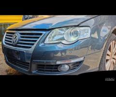 Volkswagen Passat 3C Variant 2.0 TDI per ricambi (