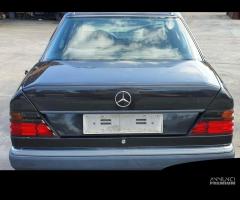 Mercedes 200E w124 per ricambi (2a)