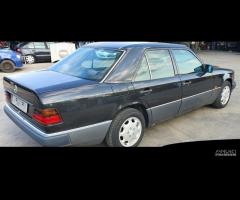 Mercedes 200E w124 per ricambi (2a)