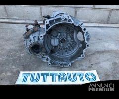 Cambio VW GOLF 4 2000 1595CC benzina APF kw74 - 1