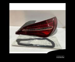 MERCEDES W117 CLA LCI Fanale posteriore dx-16372 - 1