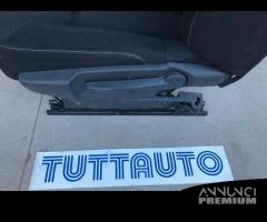 Sedile anteriore sinistro Renault Trafic anno 2018 - 3