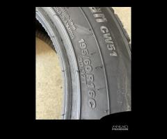 1956016C Gomme INV 75410682 - 2