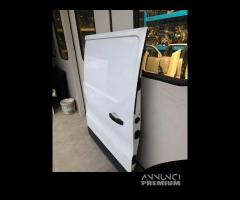 Porta scorrevole destra Renault Trafic anno 2018