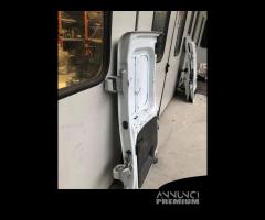 Porte posteriori Renault Trafic anno 2018 - 23