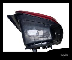 STOP FANALE POSTERIORE A LED DESTRO JEEP Renegade - 2